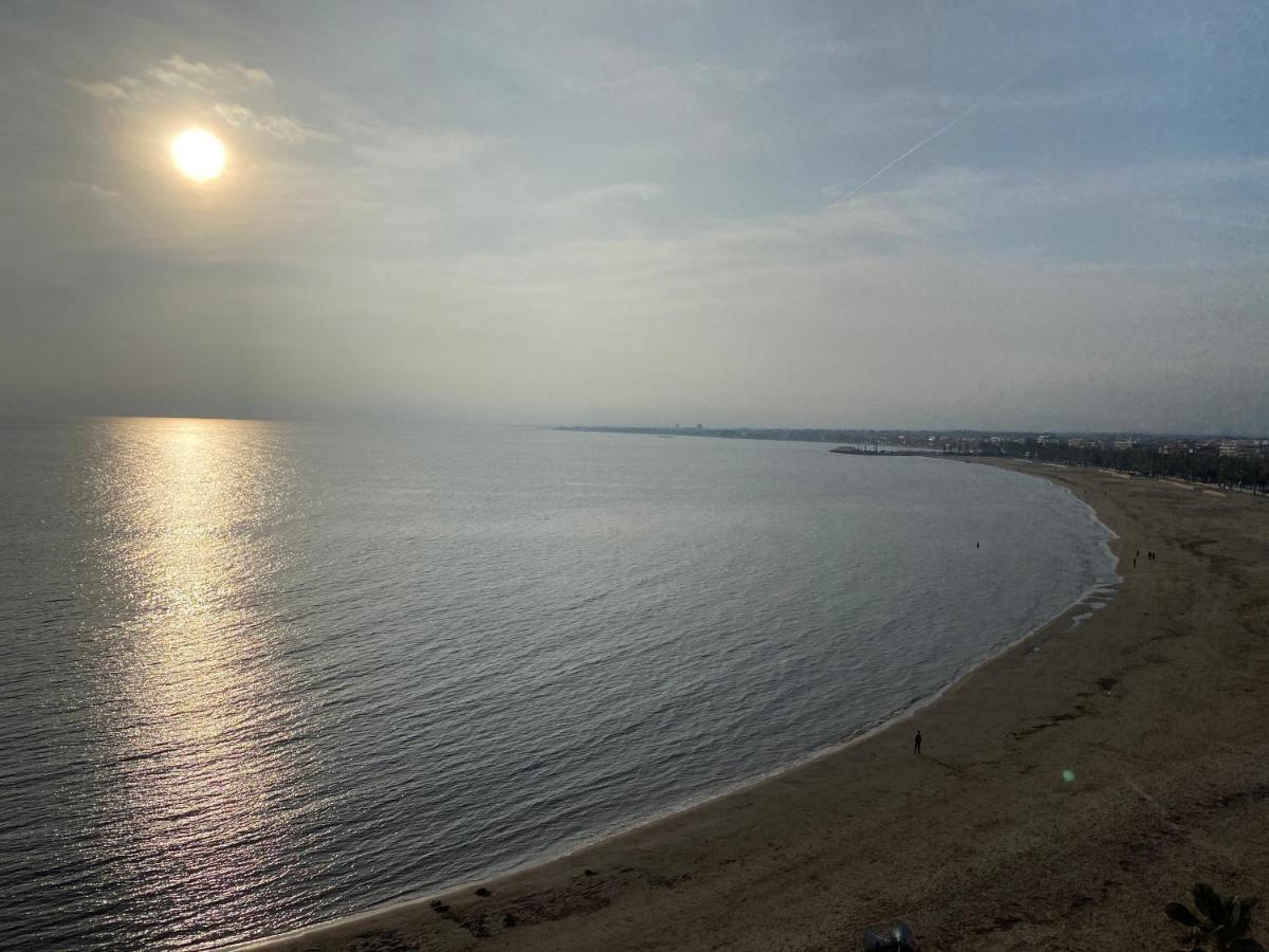 Appartement Spacieux, Front De Mer, Vue Splendide Salou Eksteriør billede